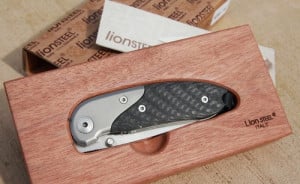 LionSteel Mini 8200