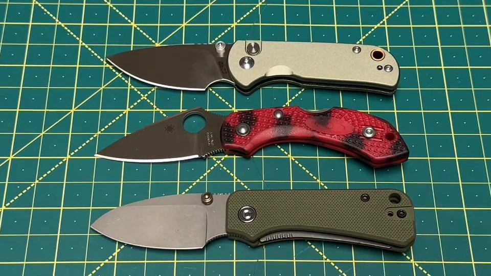 Top to bottom: CJRB Mica, Spyderco Dragonfly 2 and CIVIVI Baby Banter