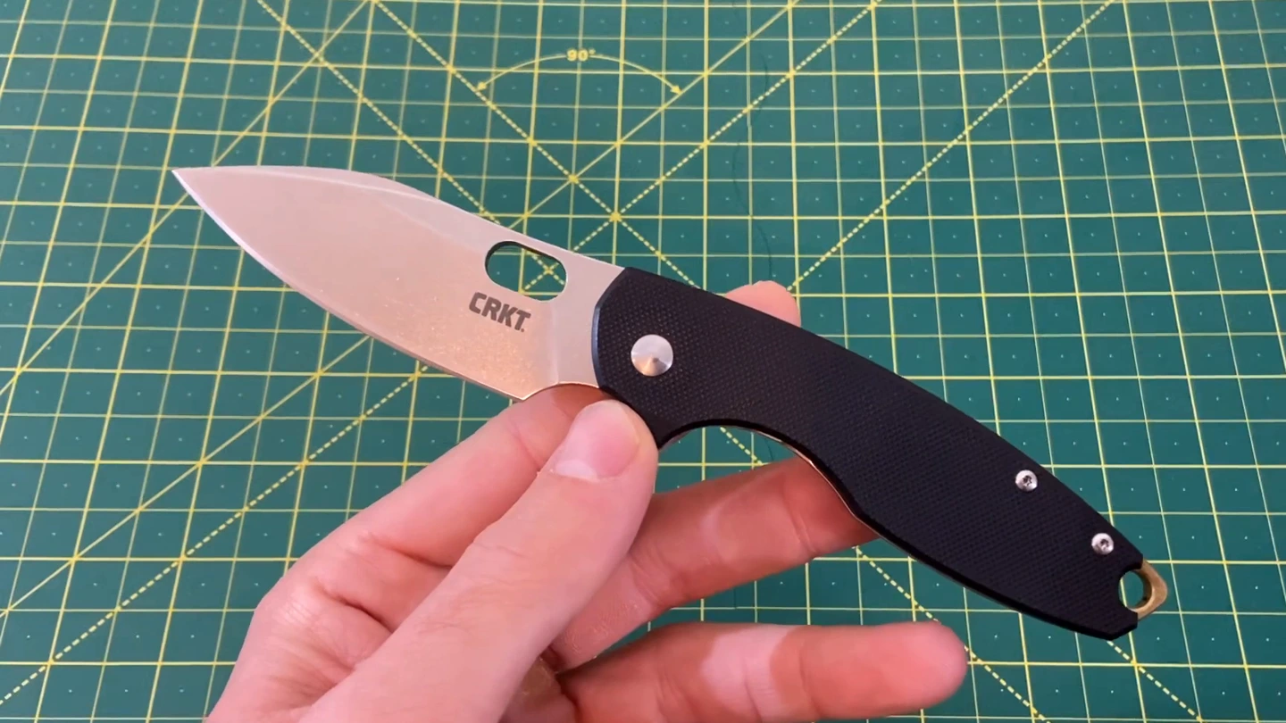 CRKT Pilar III 5317D2: D2 blade, black G10 and brass backspacer